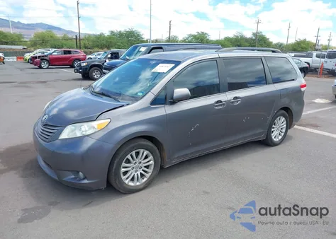 2014 Toyota Sienna Xle V6 7 Passenger Auto Access Seat/Xle V6 8 Passenger from USA, damaged, VIN 5TDYK3DC2ES438980